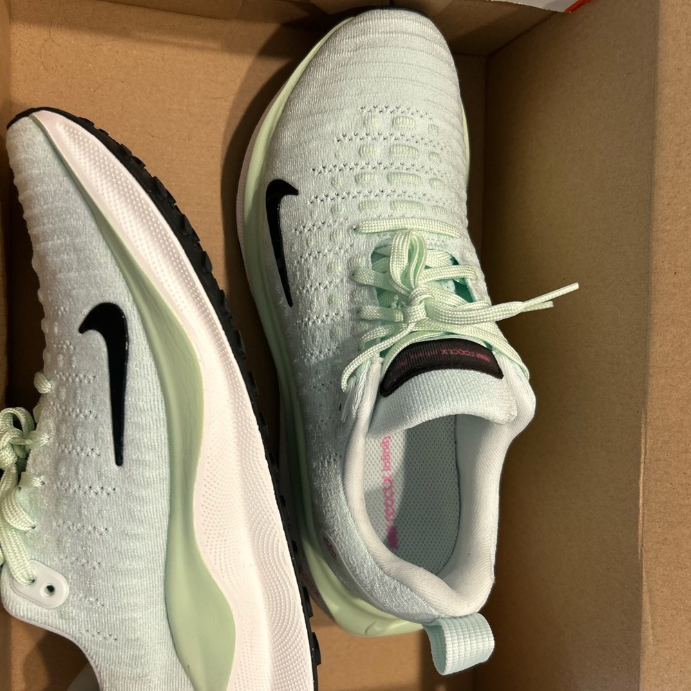 Nike InfinityRN 4  mint green 8.5